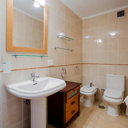 Villa Espaciosa Con La Piscina Privada *